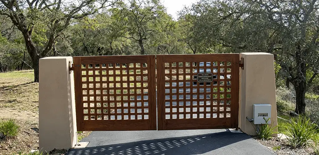 Driveway gate installation for a residential property in Columbia, MO